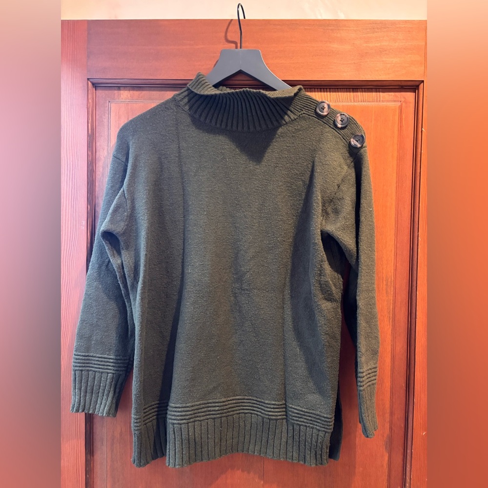 Olive Green Button-Shoulder women’s Sweater